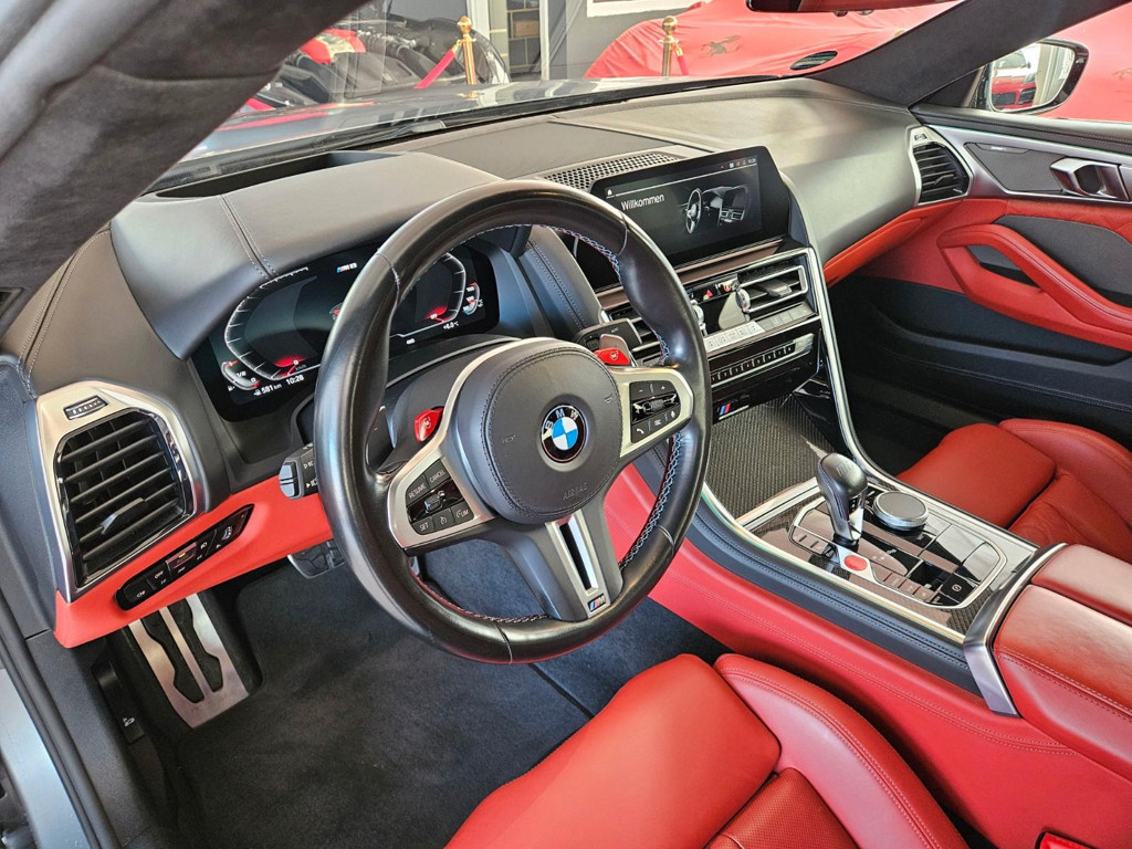 BMW M8