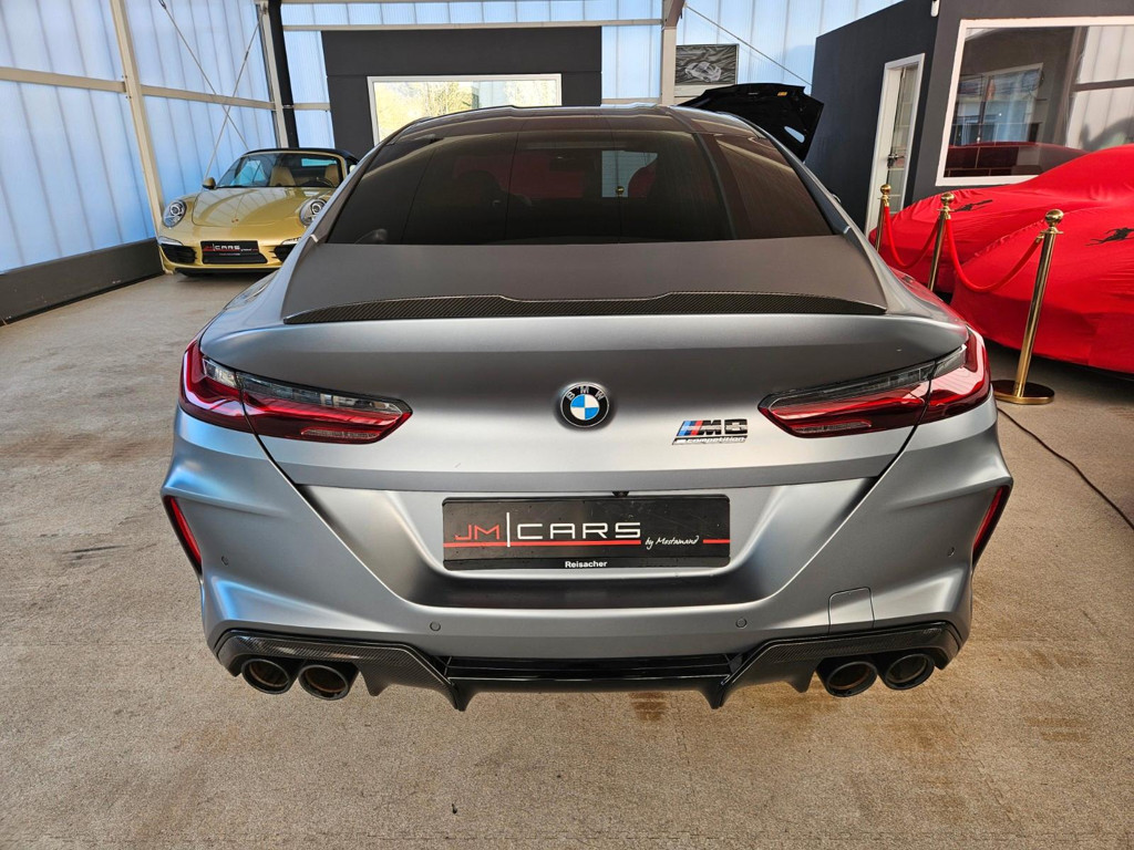 BMW M8