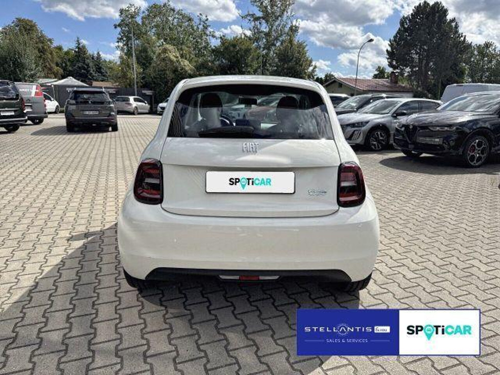 Fiat 500e 42 kWh