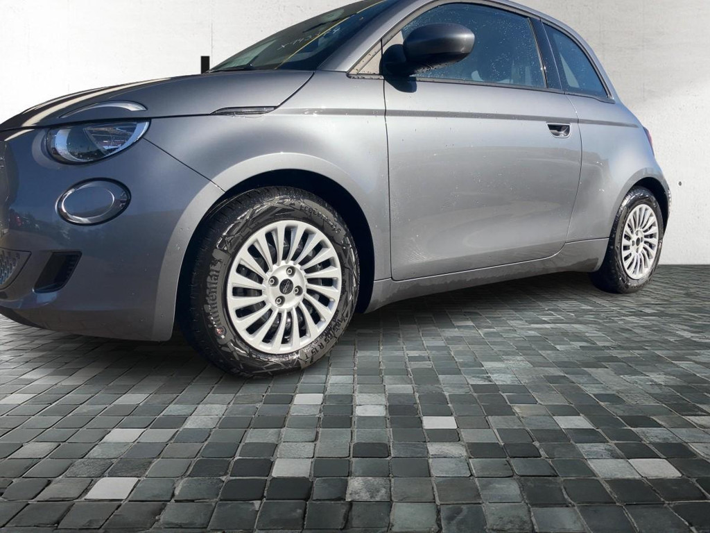 Fiat 500 Limousine 42 kWh - FI03P08