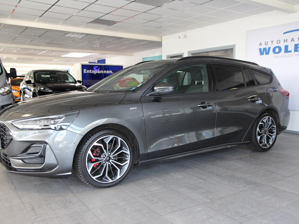 Ford Focus Wagon ST Line