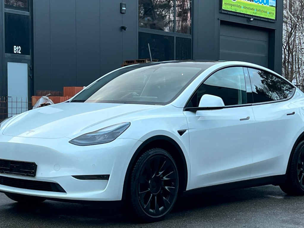 Tesla Model Y Long Range Dual Motor AWD
