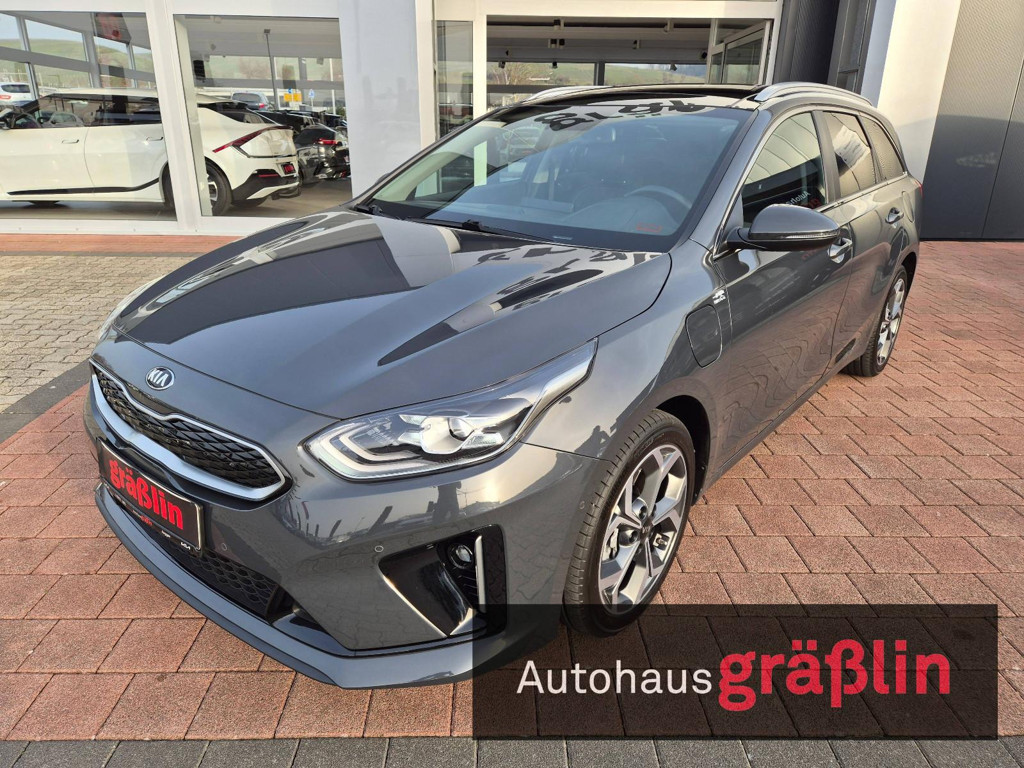 Kia Ceed 1.6 DCT Plug In Platinium AHK