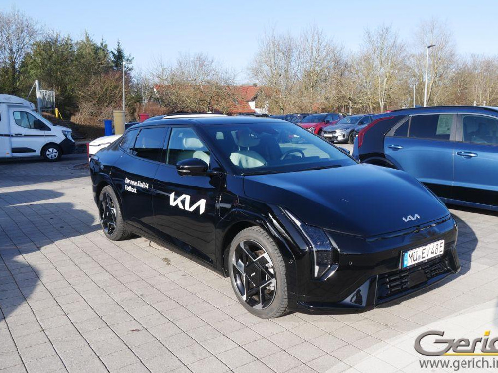Kia EV4