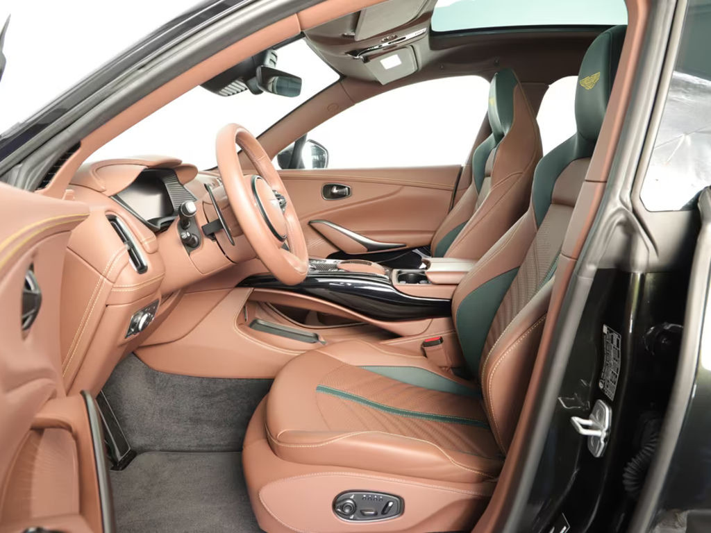 Aston Martin DBX