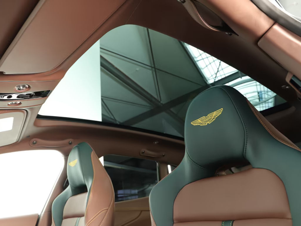 Aston Martin DBX