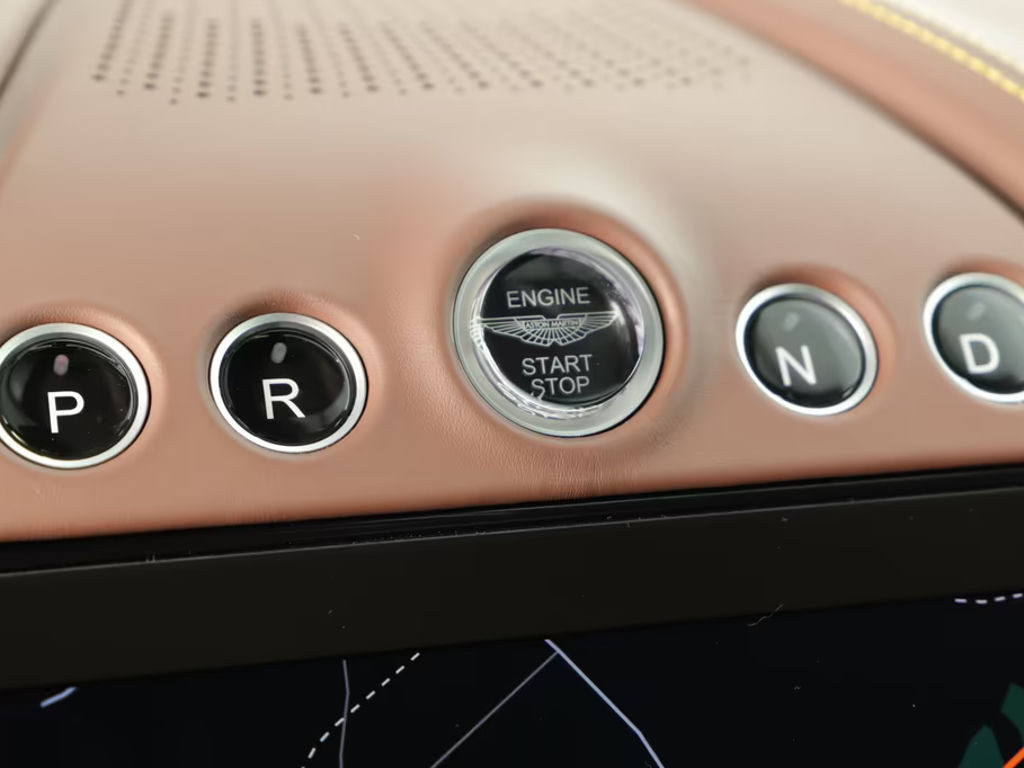 Aston Martin DBX