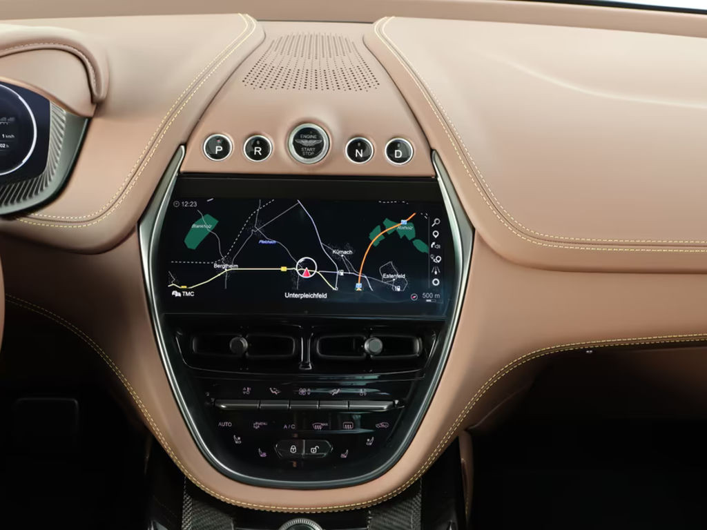 Aston Martin DBX
