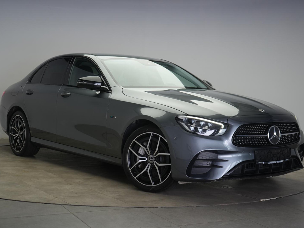 Mercedes-Benz E-Klasse E 300 AMG Line E 300 e Sedan