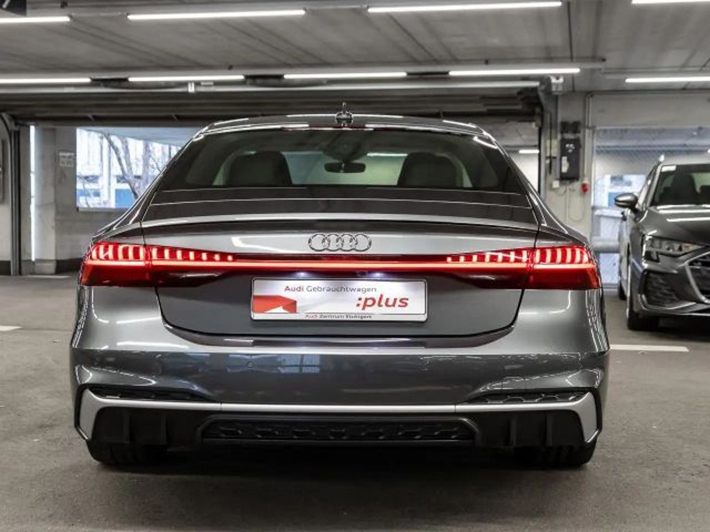 Audi S7