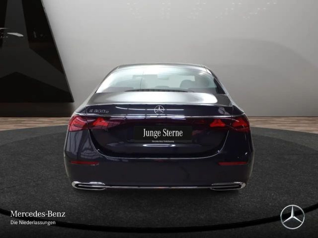 Mercedes-Benz E-Klasse E 300 AVANTGARDE E 300 e Sedan