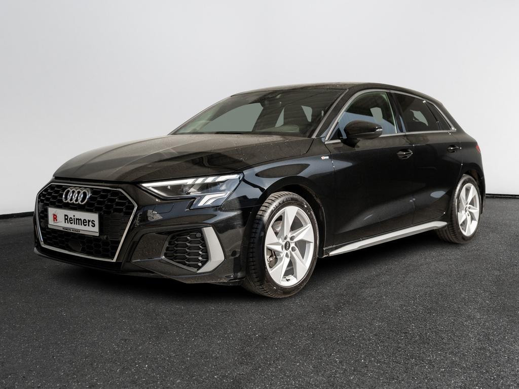 Audi A3 Sportback Sedan S-Line 35 TFSI