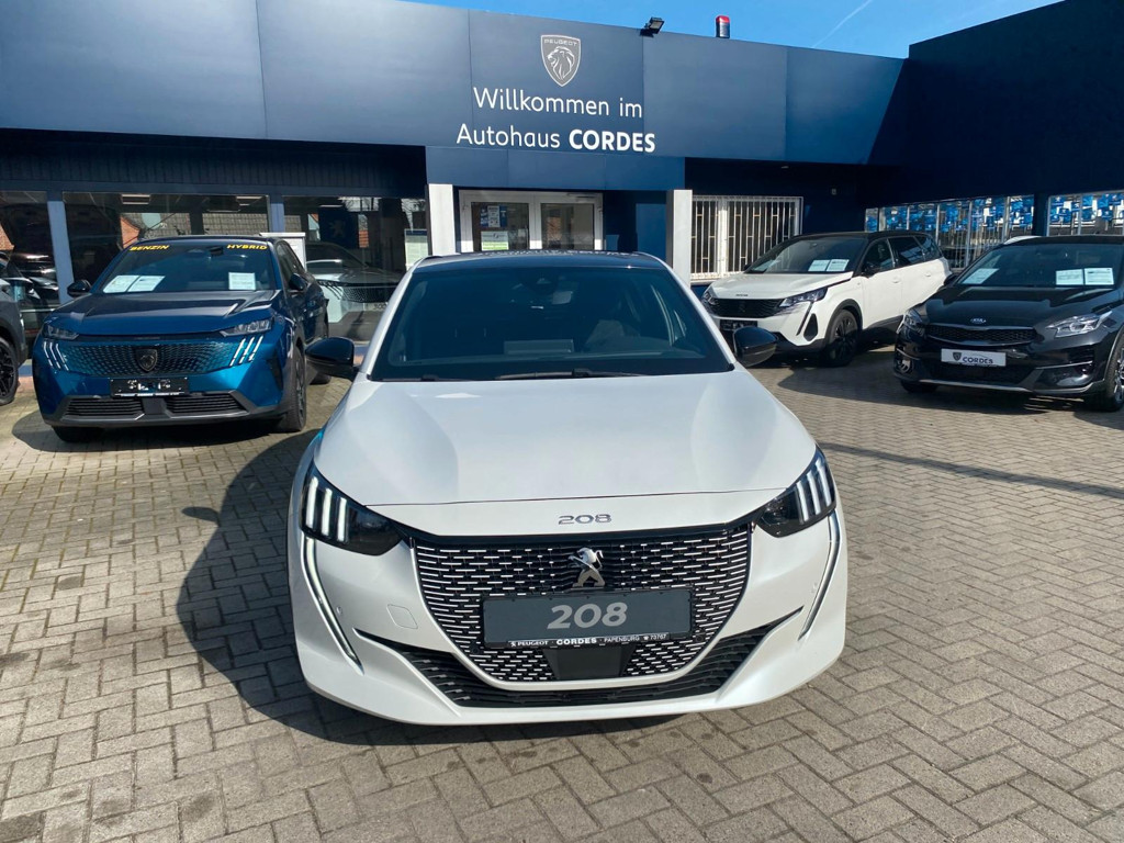 Peugeot e-208