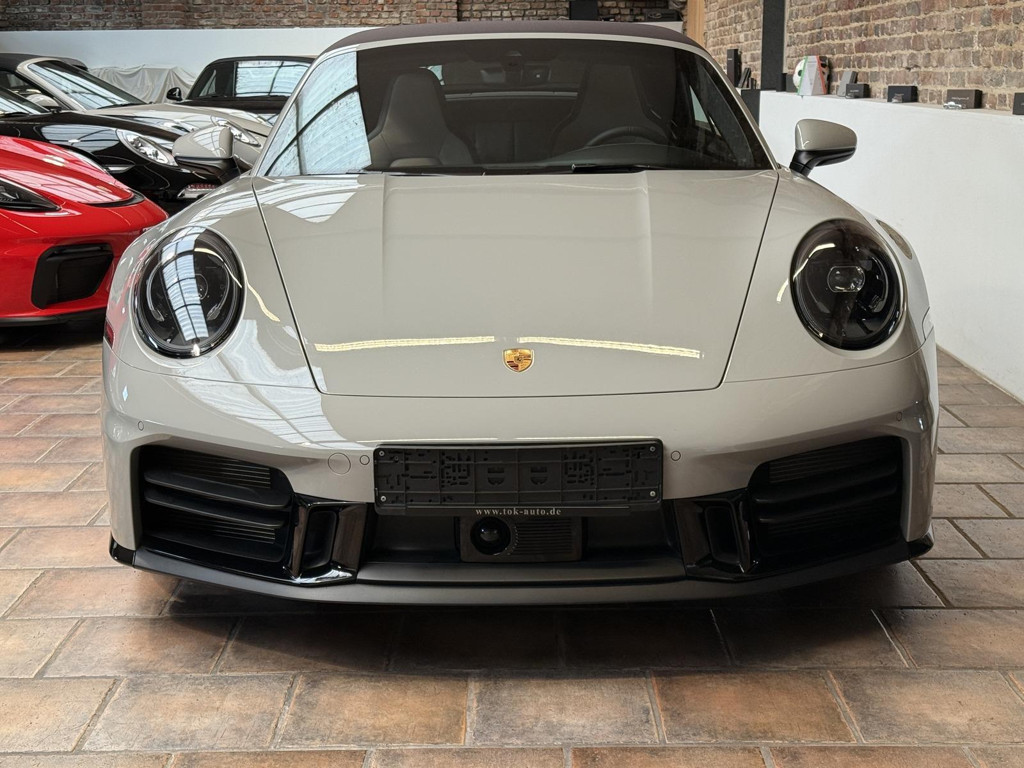 Porsche 992 Cabrio Carrera