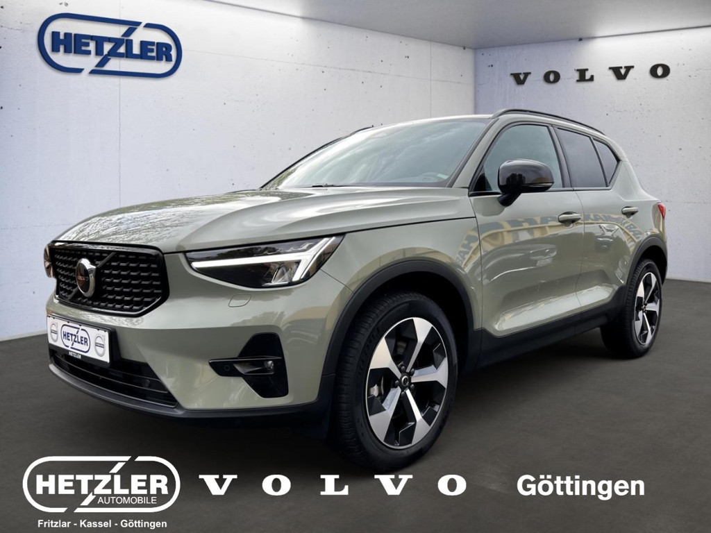 Volvo XC40 Plus Dark