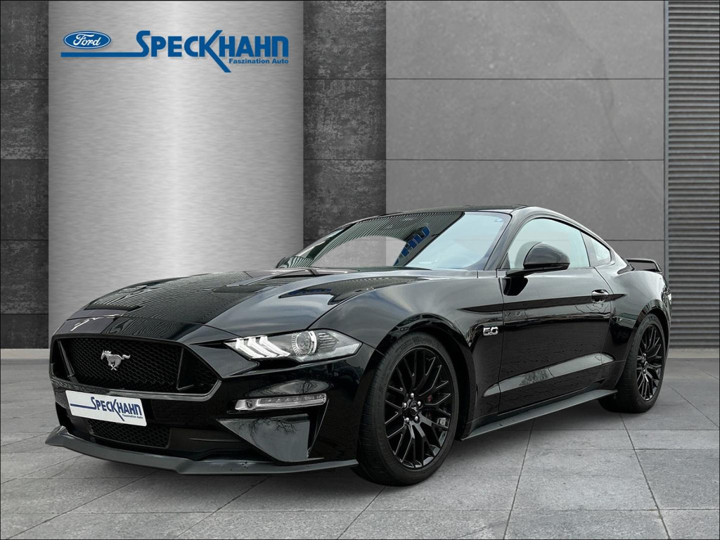 Ford Mustang Fastback GT 5.0 V8