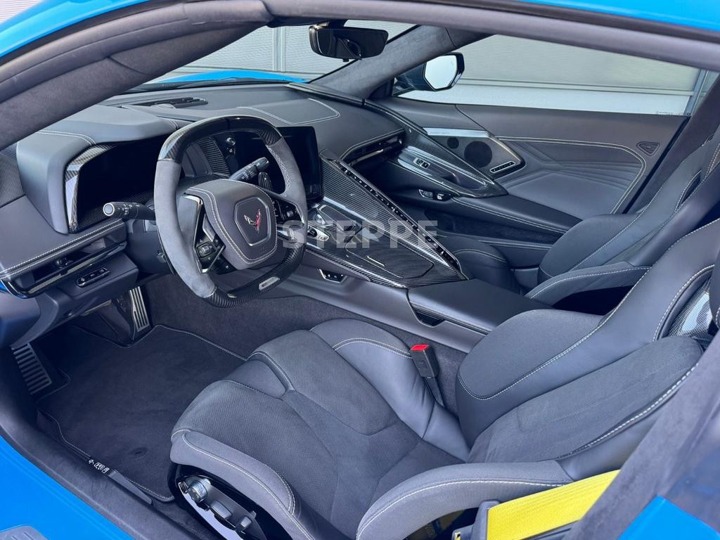 Corvette C8