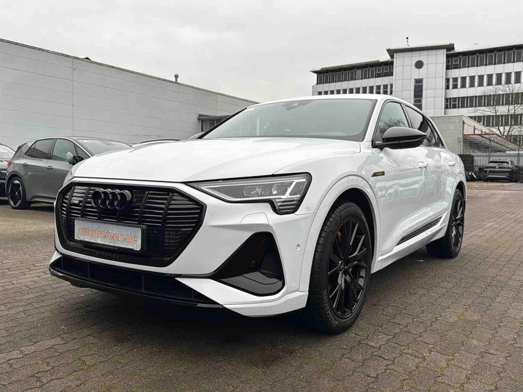 Audi e-tron Black Edition S-Line 55
