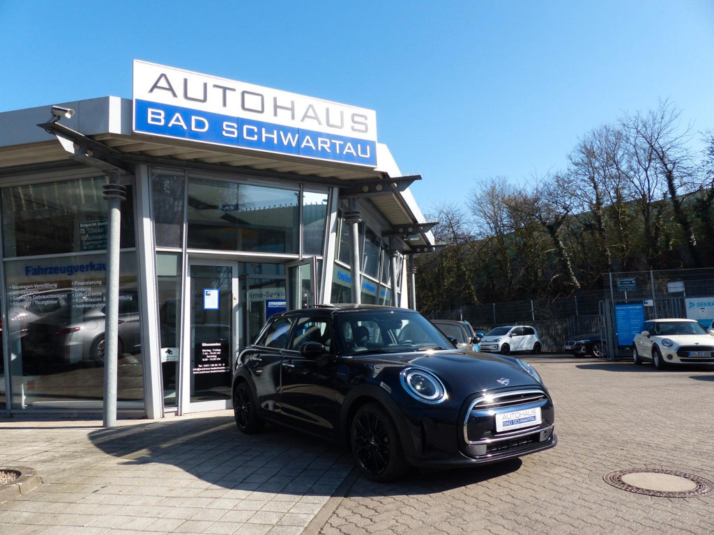 Mini Cooper Aut. Yours Trim, Pan.-dach, Leder, Navi