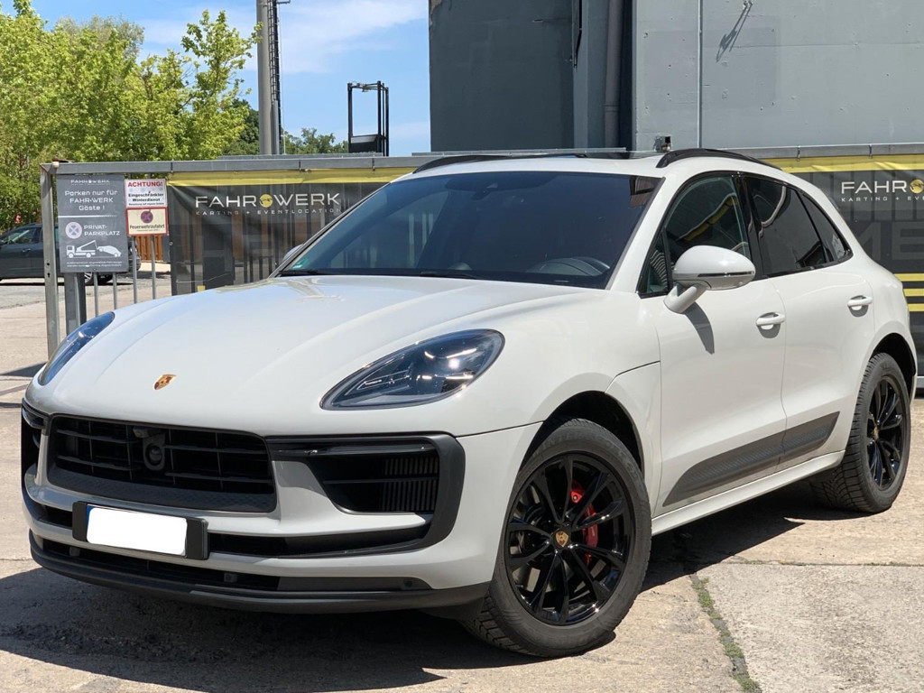 Porsche Macan S