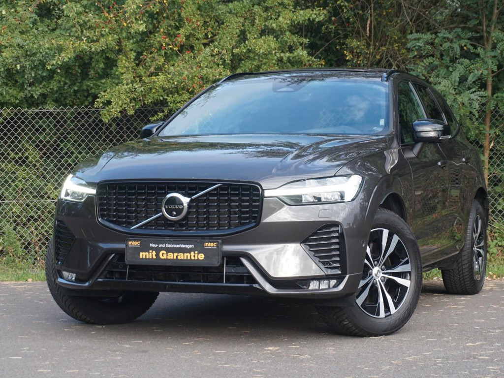Volvo XC60 Plus Dark