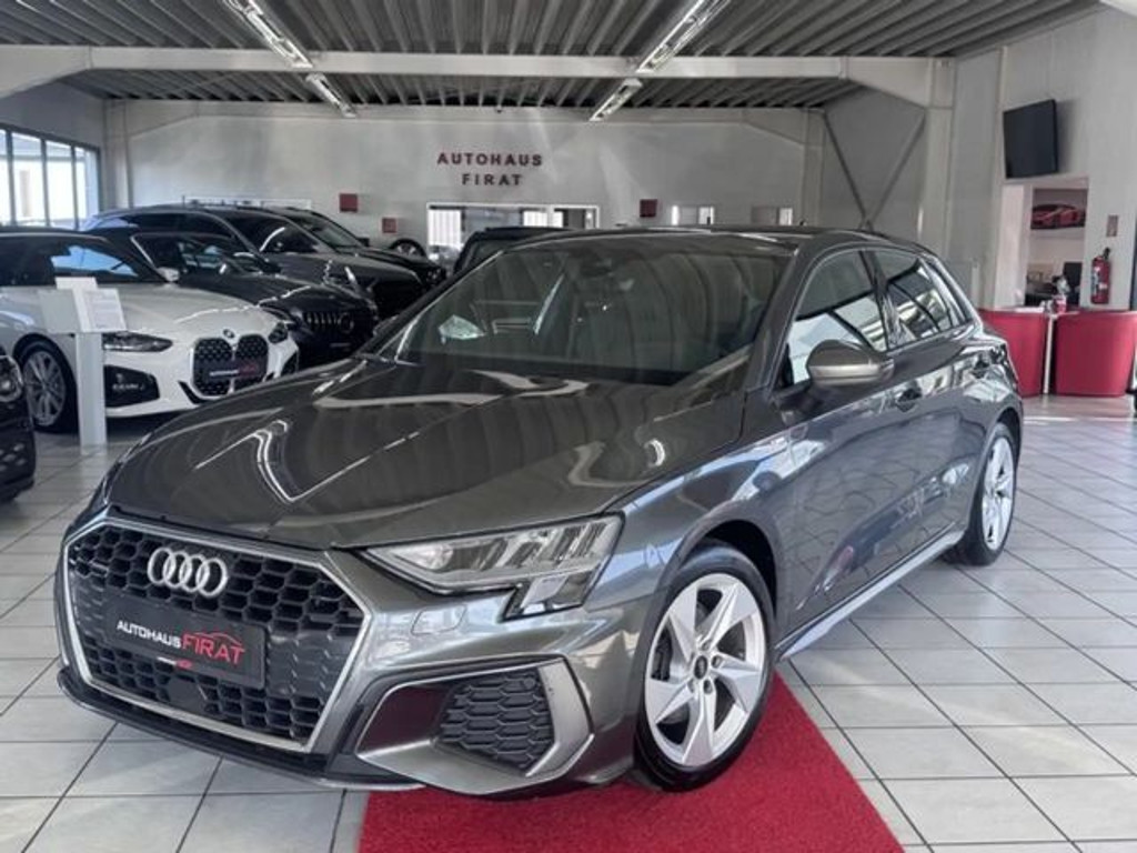 Audi A3 Sportback Sedan Quattro 40 TFSI