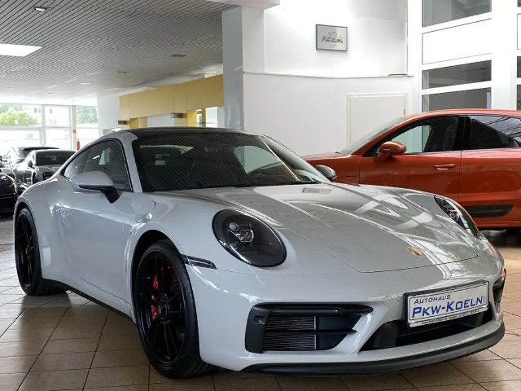 Porsche 992