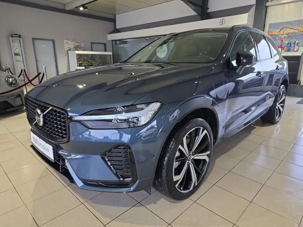 Volvo XC60 AWD T6 Recharge Plus Dark