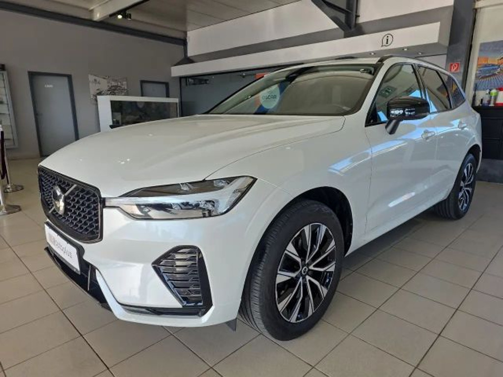 Volvo XC60 Plus Dark