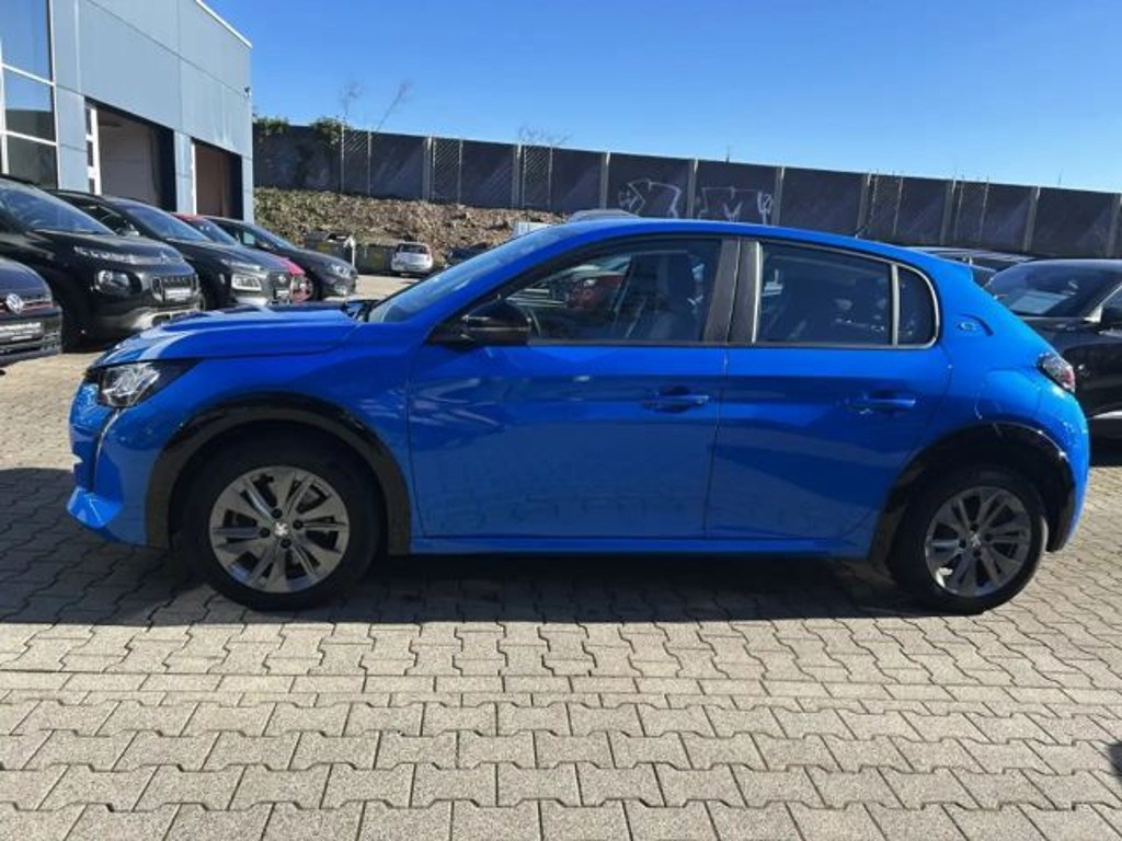 Peugeot e-208