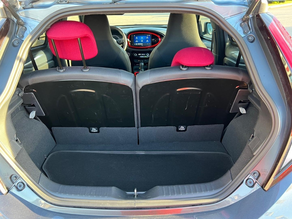 Toyota Aygo X Aygo X UNDERCOVER 8 Fachbereift Scheckheftgepfle