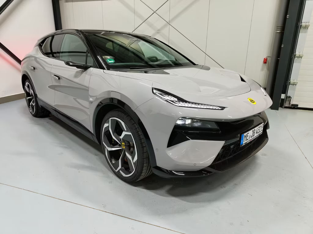 Lotus Eletre R Carbonpaket Glasdach KEF HUD Aero 23"
