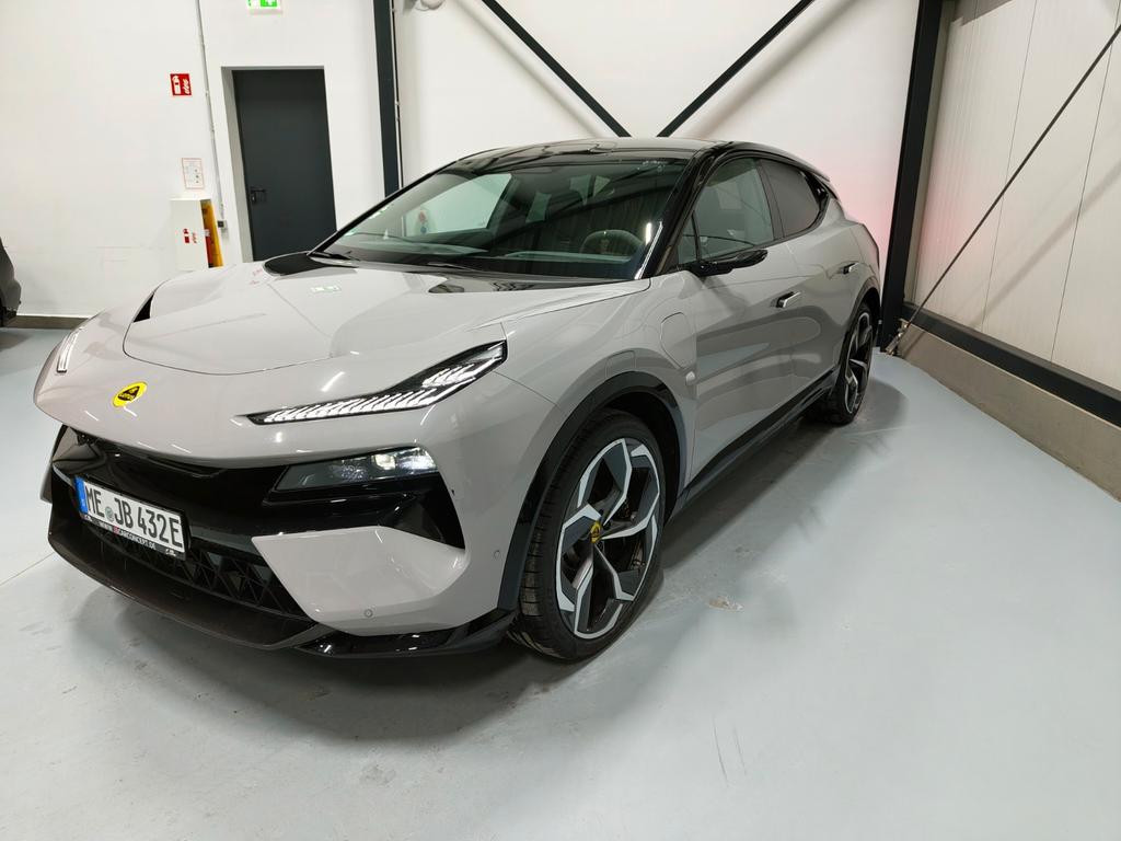 Lotus Eletre