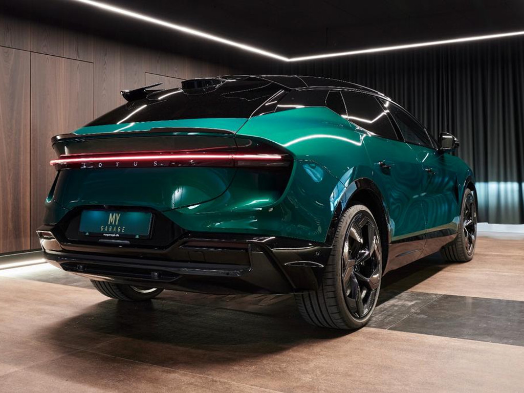 Lotus Eletre