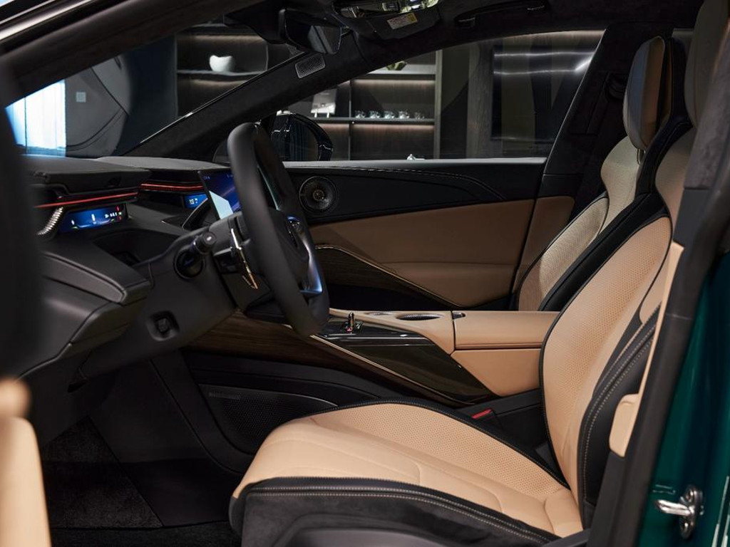 Lotus Eletre