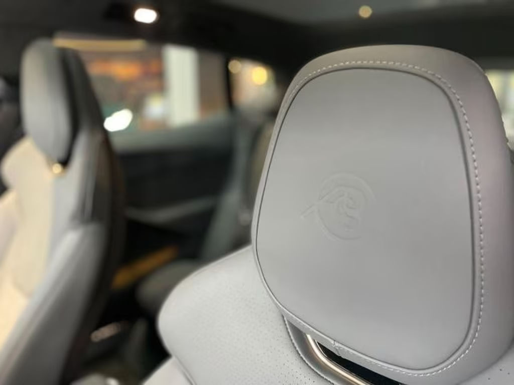Lotus Eletre