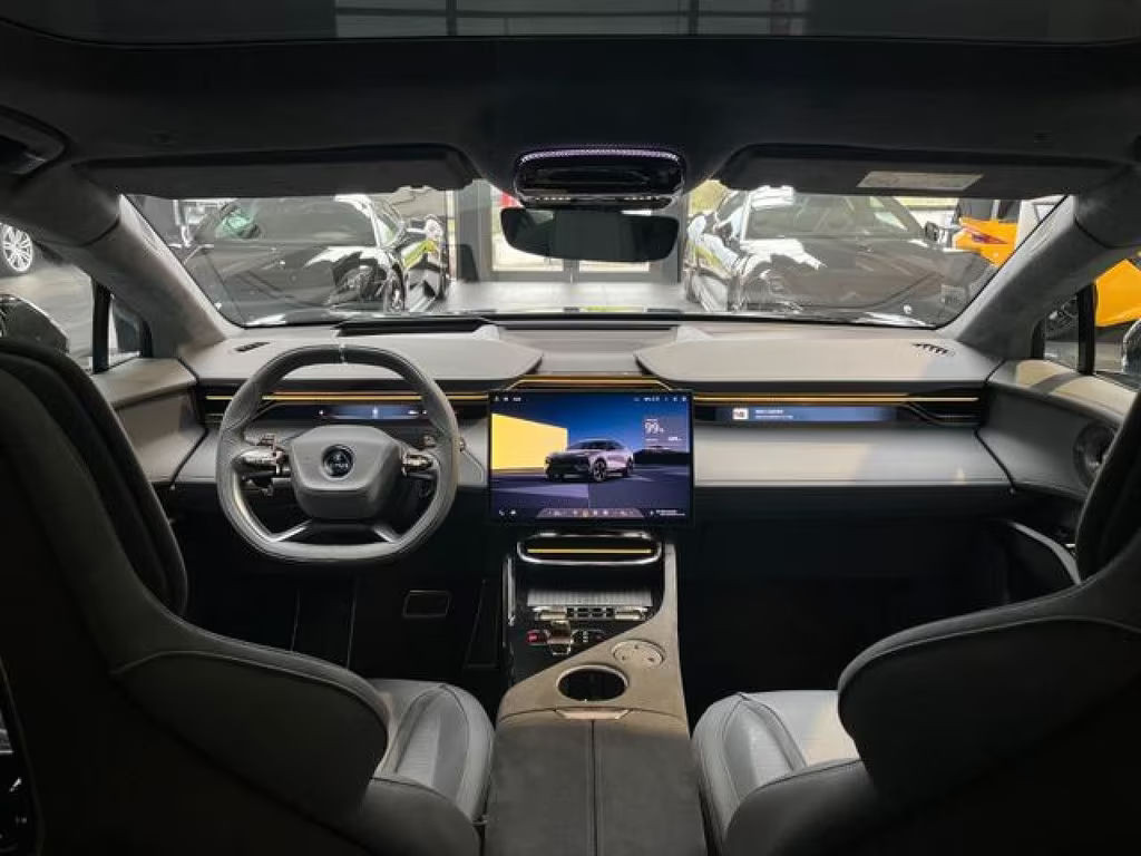 Lotus Eletre