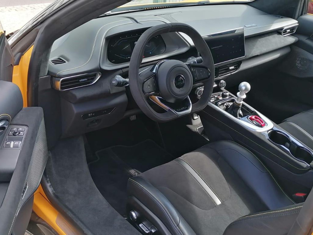 Lotus Emira