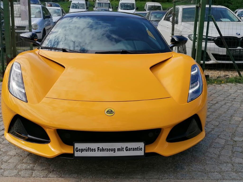 Lotus Emira