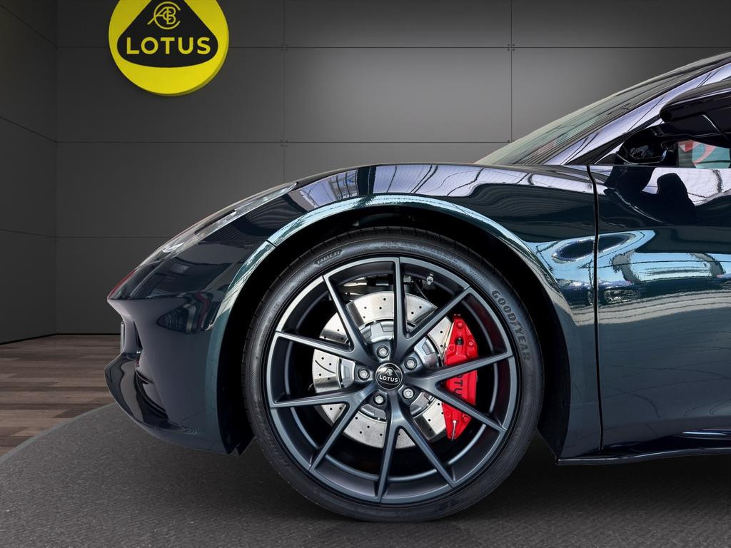 Lotus Emira
