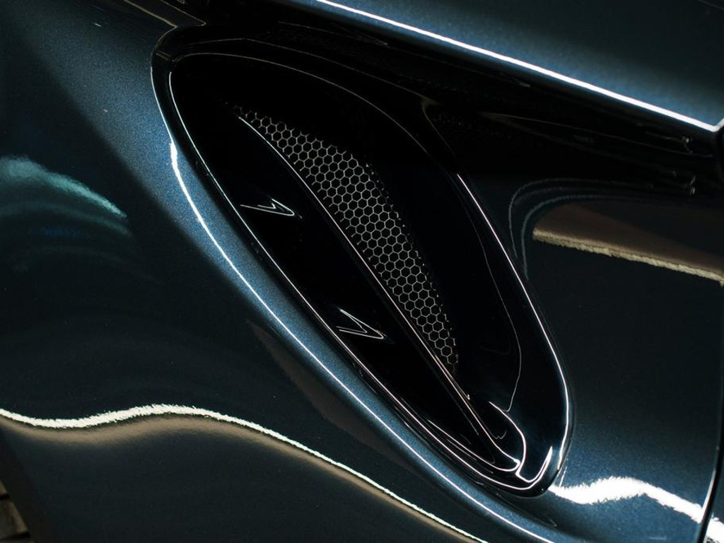 Lotus Emira