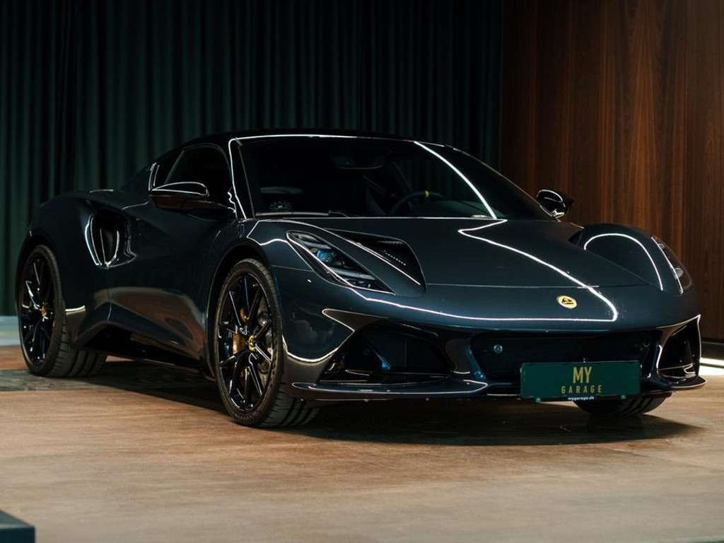 Lotus Emira