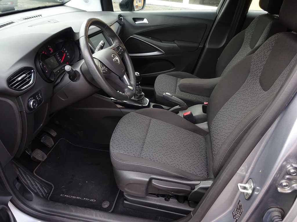 Opel Crossland X