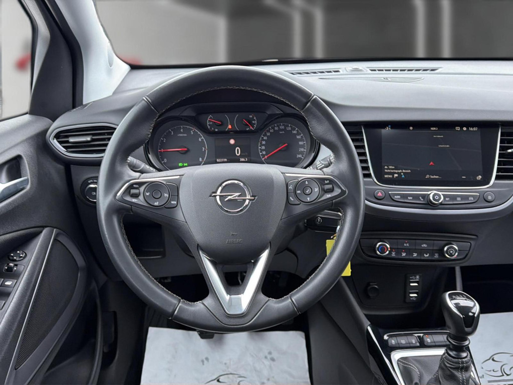Opel Crossland X