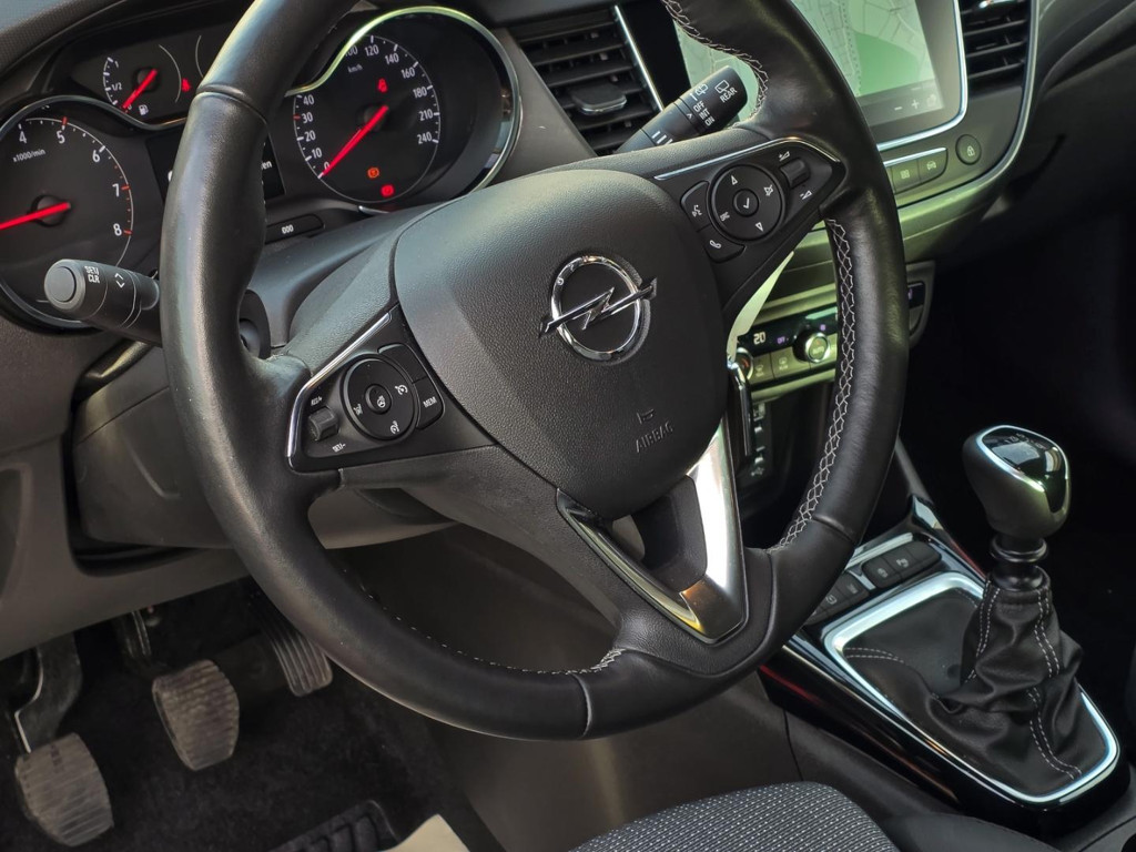 Opel Crossland X