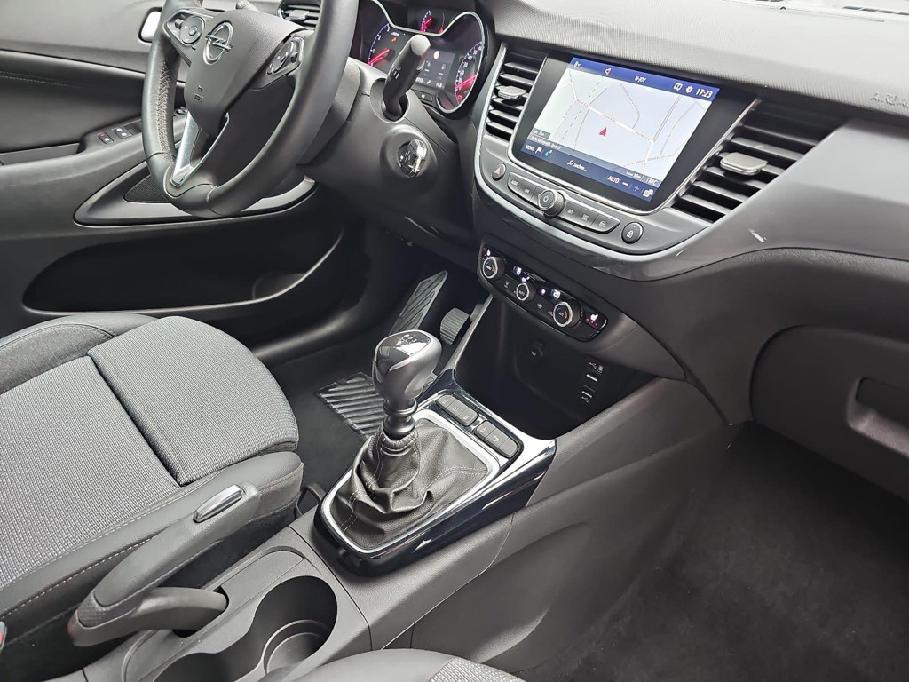 Opel Crossland X