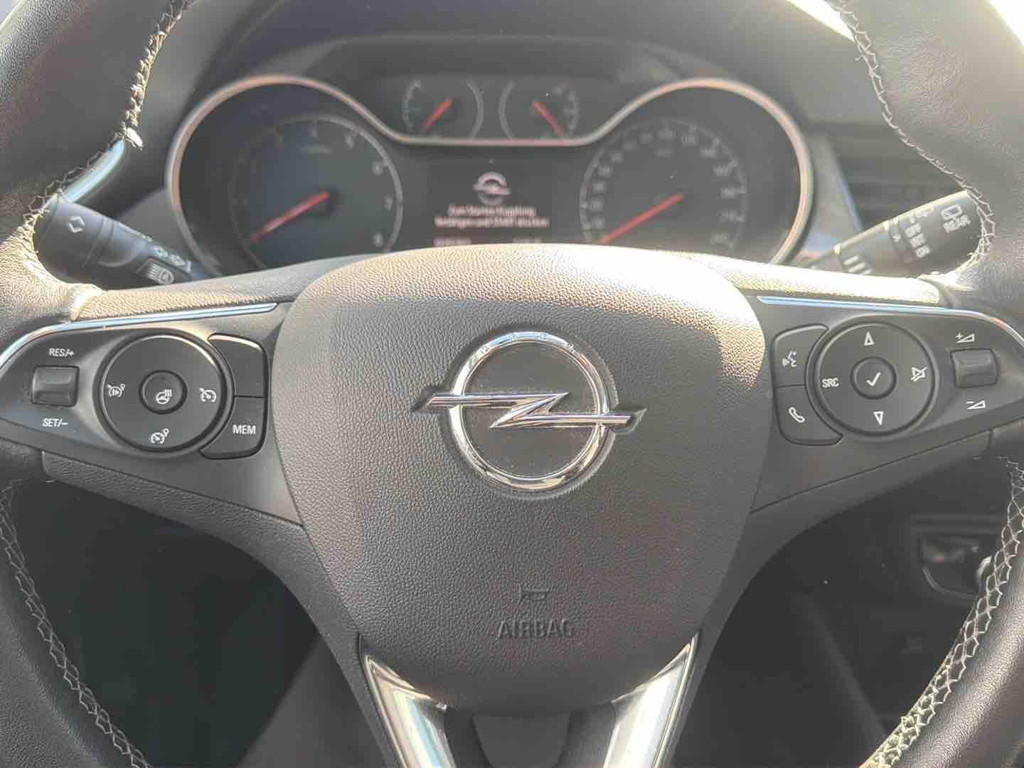 Opel Crossland X