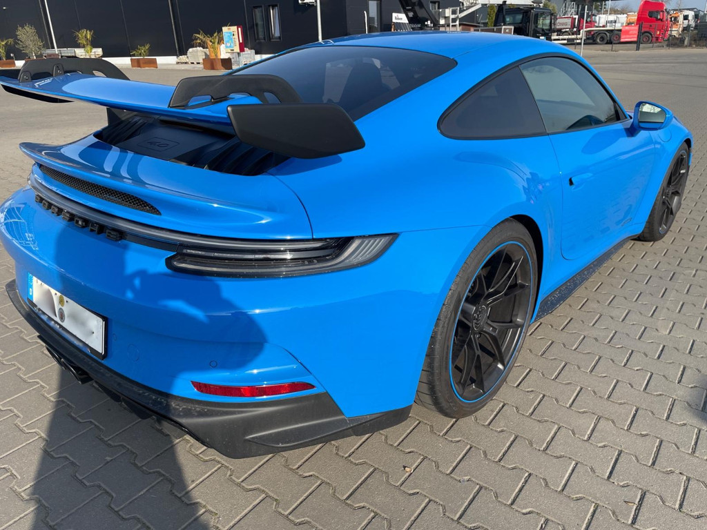 Porsche 992