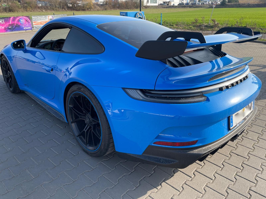 Porsche 992