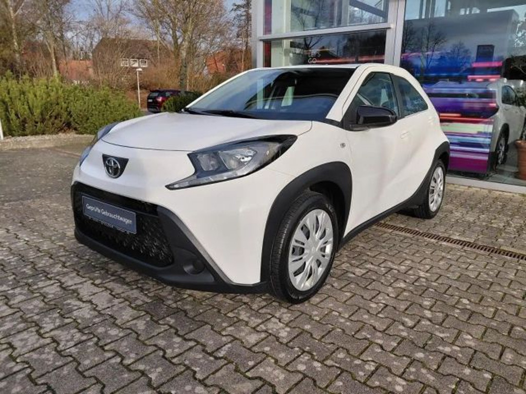 Toyota Aygo X Hatchback X-play Play